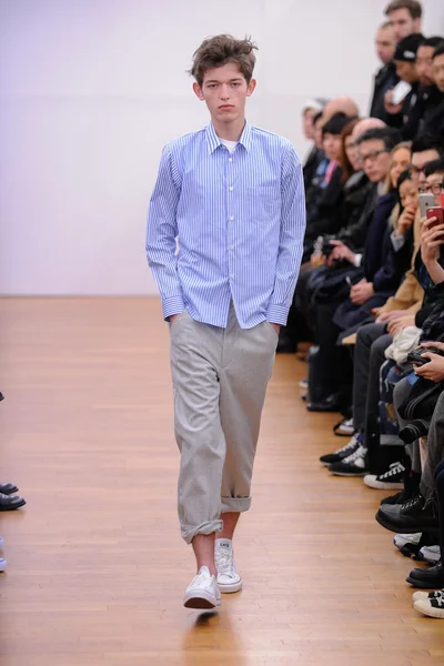 Look 7